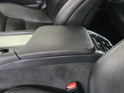 Used 2018 Volvo XC90 T5 Momentum w/ Convenience Package AWD/4WD image 9