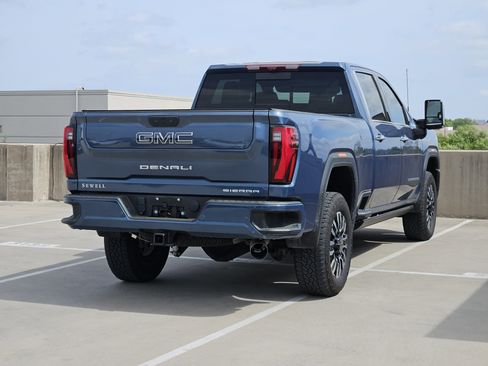 Used 2025 GMC Sierra 2500 Denali Ultimate w/ Max Trailering Package image 8