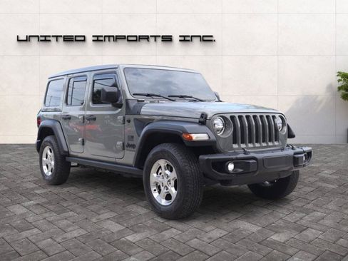 Used 2021 Jeep Wrangler Unlimited Sport AWD/4WD image 9