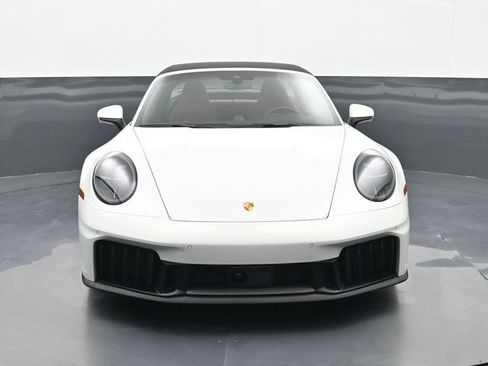 Certified 2026 Porsche 911 Targa 4 GTS AWD/4WD image 23