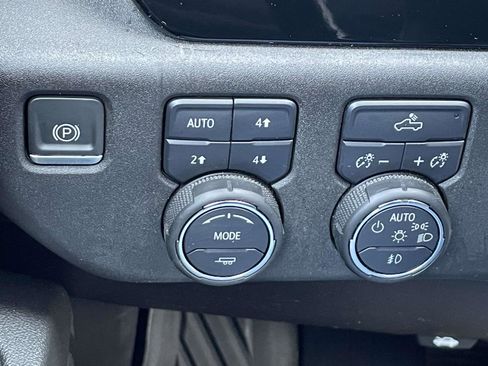 Used 2024 Chevrolet Silverado 1500 RST w/ Z71 Off-Road Package AWD/4WD image 30