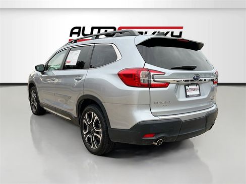 Used 2024 Subaru Ascent Limited w/ Technology Package image 5