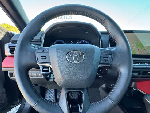 Used 2025 Toyota Camry XSE image 18