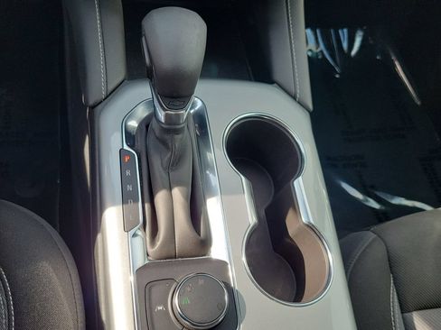 Used 2025 Chevrolet Blazer LT FWD image 38
