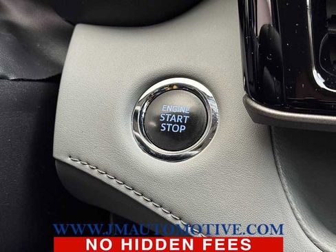 Used 2022 Toyota Highlander XLE image 48