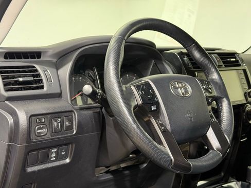 Certified 2024 Toyota 4Runner TRD Off-Road Premium image 19