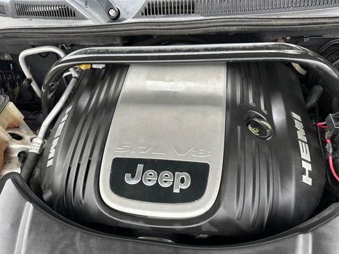 Used 2006 Jeep Commander Limited image 24