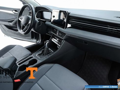 Used 2025 Volkswagen Jetta SE w/ Sunroof Package FWD image 69