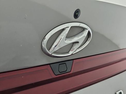 Used 2023 Hyundai Elantra SEL w/ Convenience Package FWD image 11