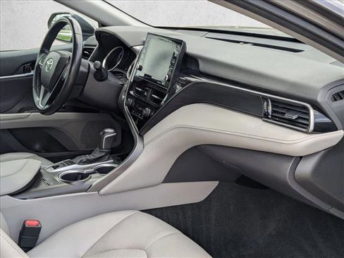 Used 2023 Toyota Camry XLE image 20
