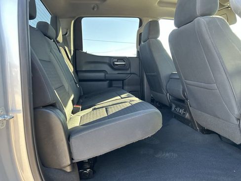 Certified 2022 Chevrolet Silverado 1500 LT RWD image 24