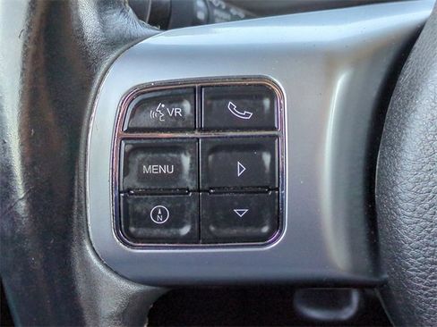 Used 2015 Jeep Wrangler Unlimited Rubicon image 23