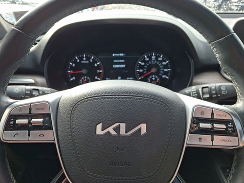 Used 2022 Kia Telluride SX w/ SX Prestige Package AWD/4WD image 20