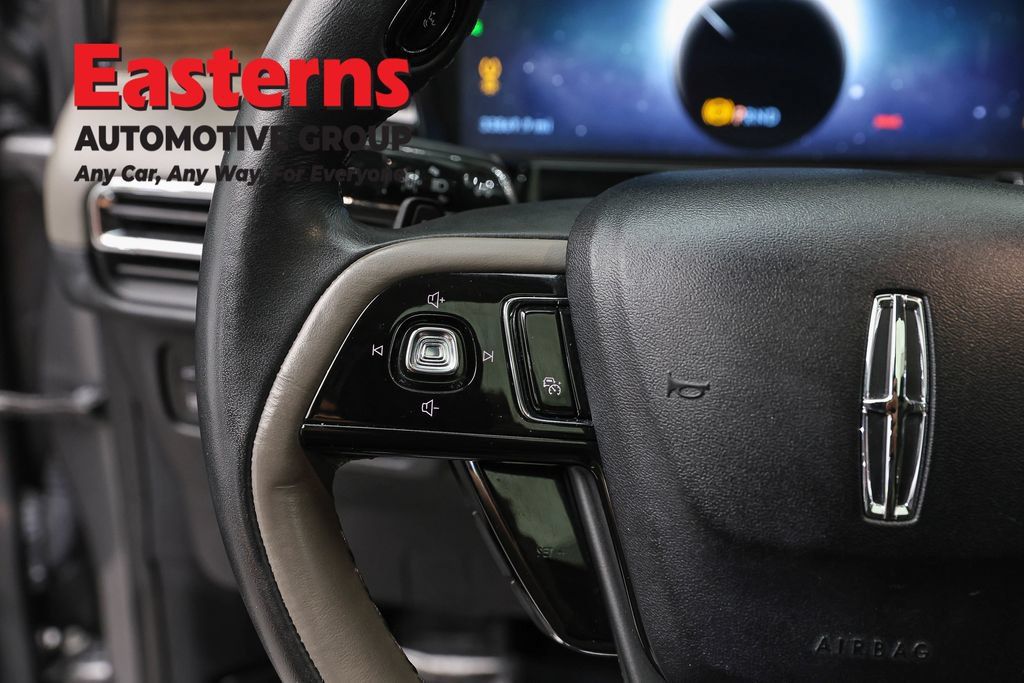 Used 2023 Lincoln Corsair Grand Touring w/ Equipment Group 301A AWD/4WD image 15