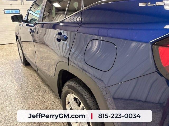 Used 2022 GMC Terrain SLE w/ Driver Convenience Package AWD/4WD image 10