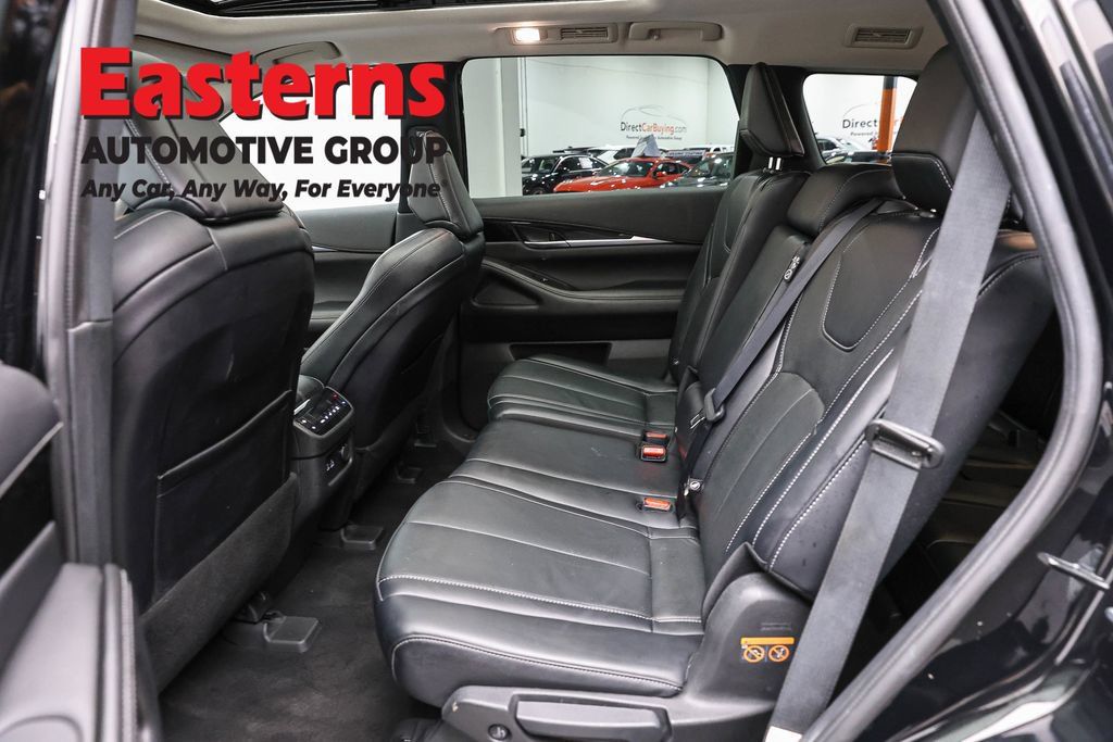 Used 2023 INFINITI QX60 Pure AWD/4WD image 25