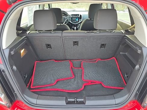 Used 2017 Chevrolet Sonic LT w/ Convenience Package image 25