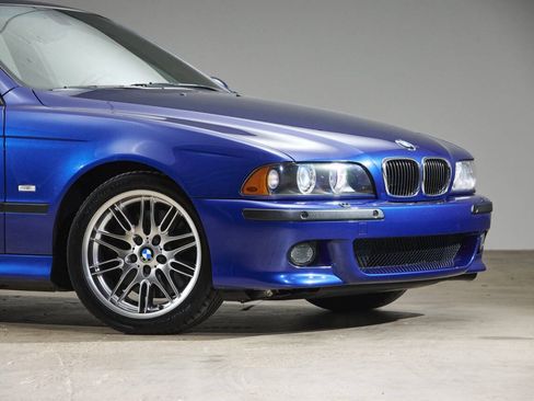 Used 2001 BMW M5 RWD image 3