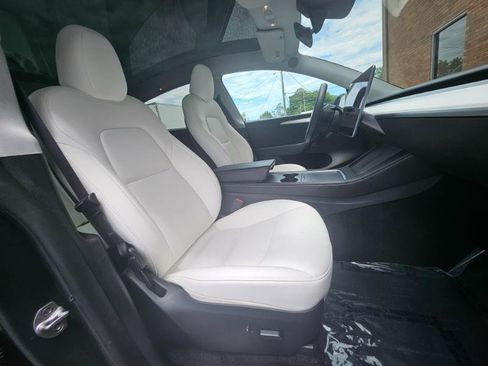 Used 2023 Tesla Model Y AWD image 57