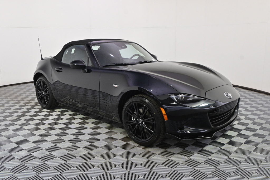 New 2026 MAZDA MX-5 Miata Club w/ Weather Package RWD image 8