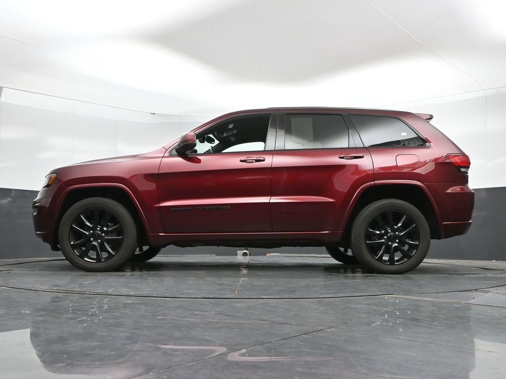Used 2020 Jeep Grand Cherokee Altitude AWD/4WD image 47