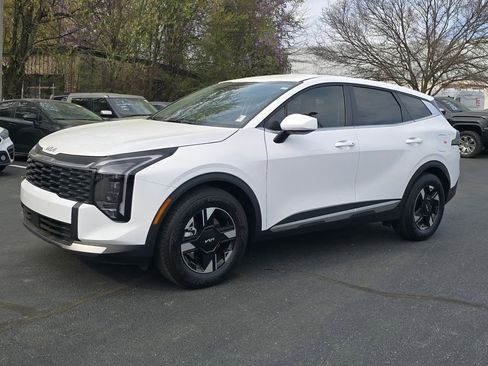 Certified 2026 Kia Sportage LX image 7