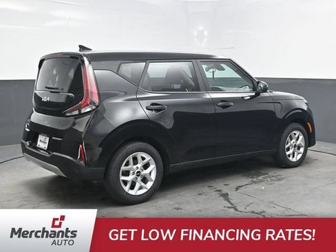 Used 2023 Kia Soul LX w/ LX Technology Package FWD image 8