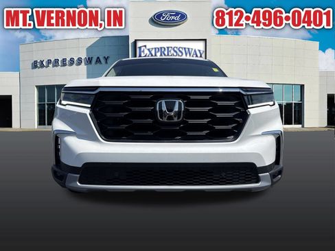 Used 2025 Honda Pilot EX-L image 2