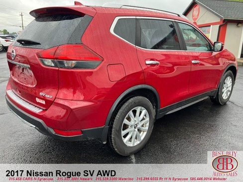 Used 2017 Nissan Rogue SV AWD/4WD image 7