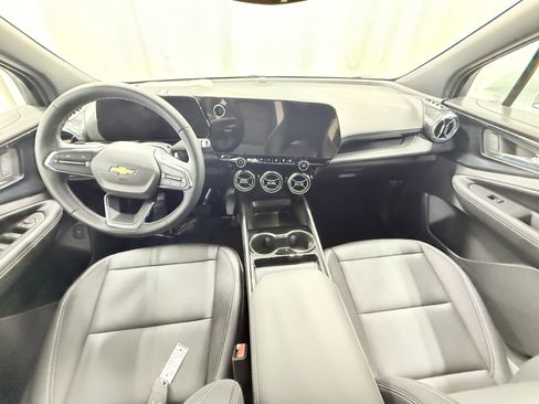 Used 2024 Chevrolet Blazer EV LT image 12