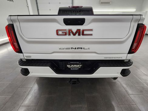 Used 2023 GMC Sierra 3500 Denali w/ Denali Ultimate Package image 33