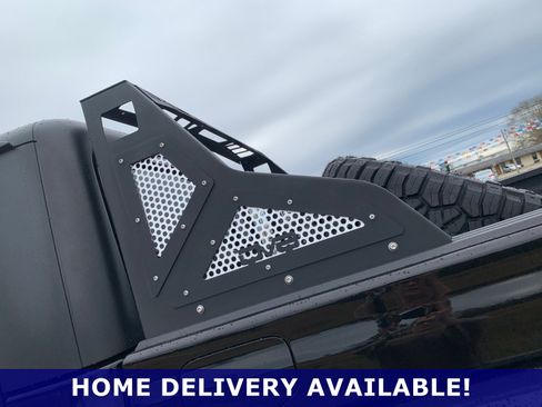 Used 2020 Jeep Gladiator Overland image 11