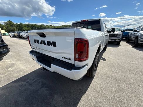 New 2026 RAM 2500 Big Horn AWD/4WD image 5