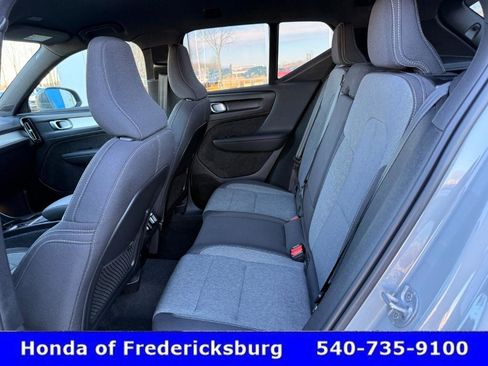 Used 2024 Volvo XC40 B5 Core w/ Protection Package image 25