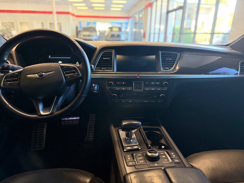 Used 2018 Genesis G80 3.3T Sport RWD image 11