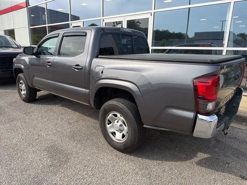 Used 2020 Toyota Tacoma SR w/ SR Convenience Package image 2