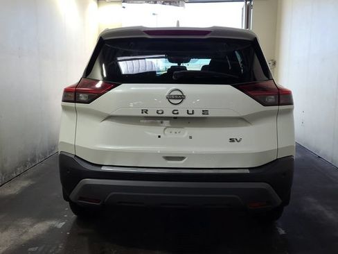 Used 2023 Nissan Rogue SV FWD image 3