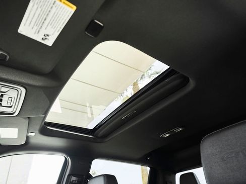 Used 2023 GMC Sierra 1500 AT4 w/ AT4 Premium Package image 35