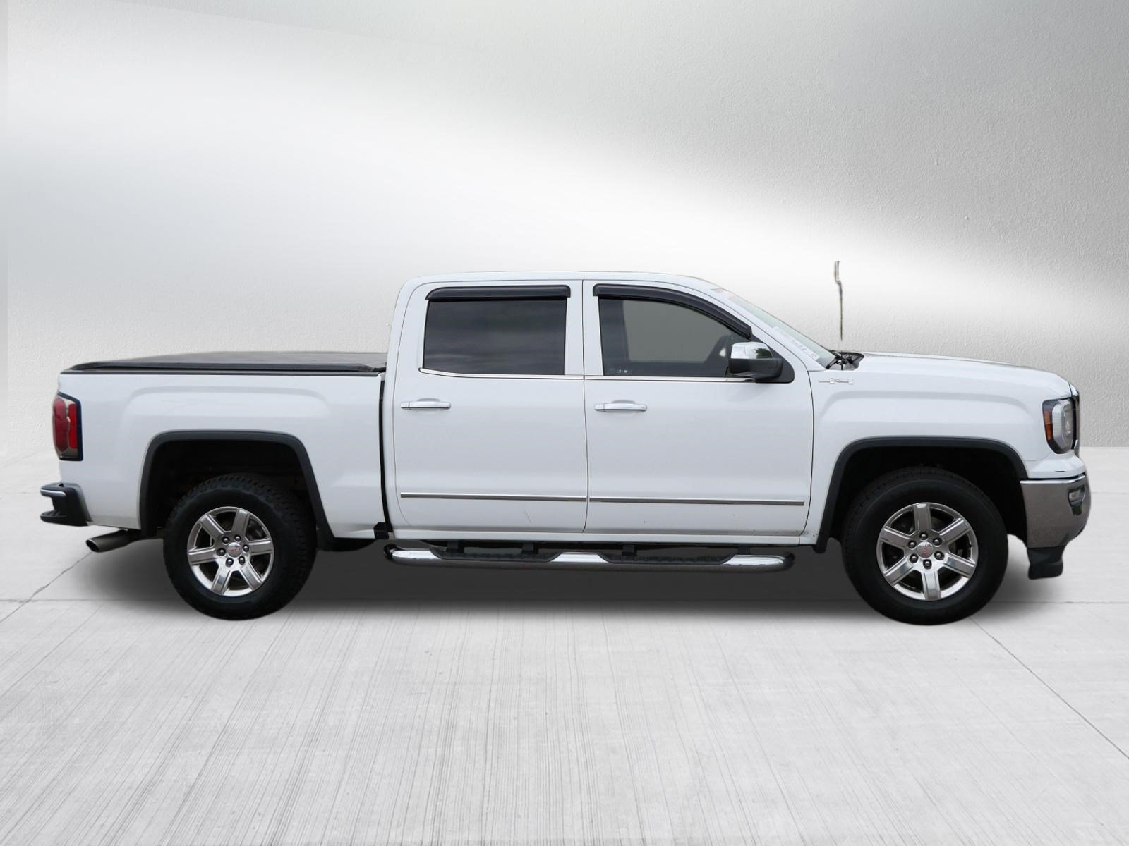 Used 2017 GMC Sierra 1500 SLT AWD/4WD image 8