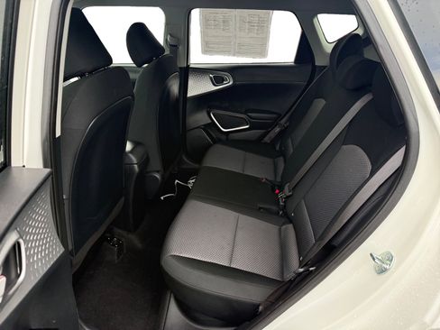 Used 2024 Kia Soul LX w/ Option Group 015 image 16