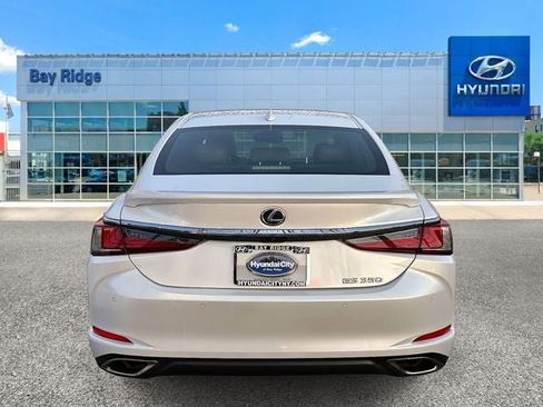 Used 2023 Lexus ES 350 350 w/ Premium Package image 5