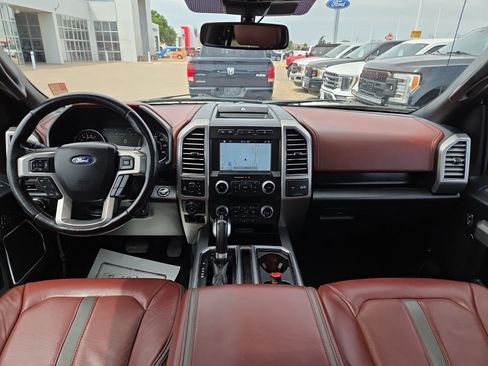 Used 2019 Ford F150 Platinum w/ Equipment Group 701A Luxury AWD/4WD image 34