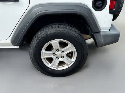 Used 2021 Jeep Wrangler Unlimited Sport AWD/4WD image 29