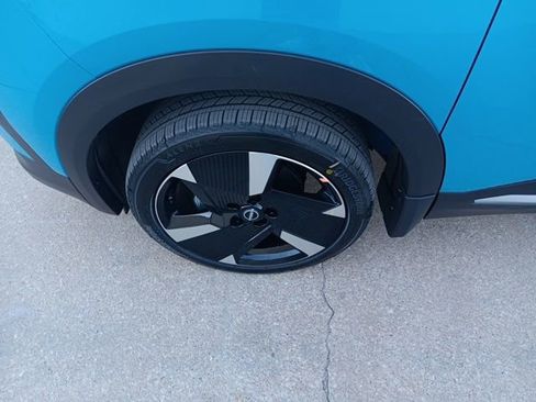 New 2026 Nissan Kicks SR image 27