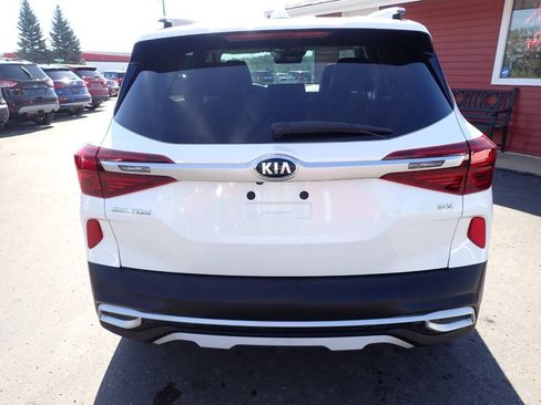 Used 2021 Kia Seltos EX AWD/4WD image 5