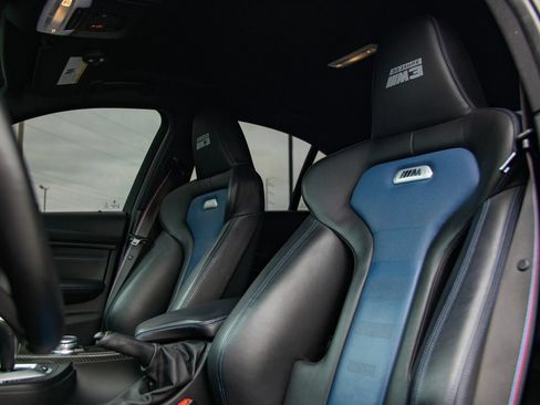 Used 2017 BMW M3 RWD image 34