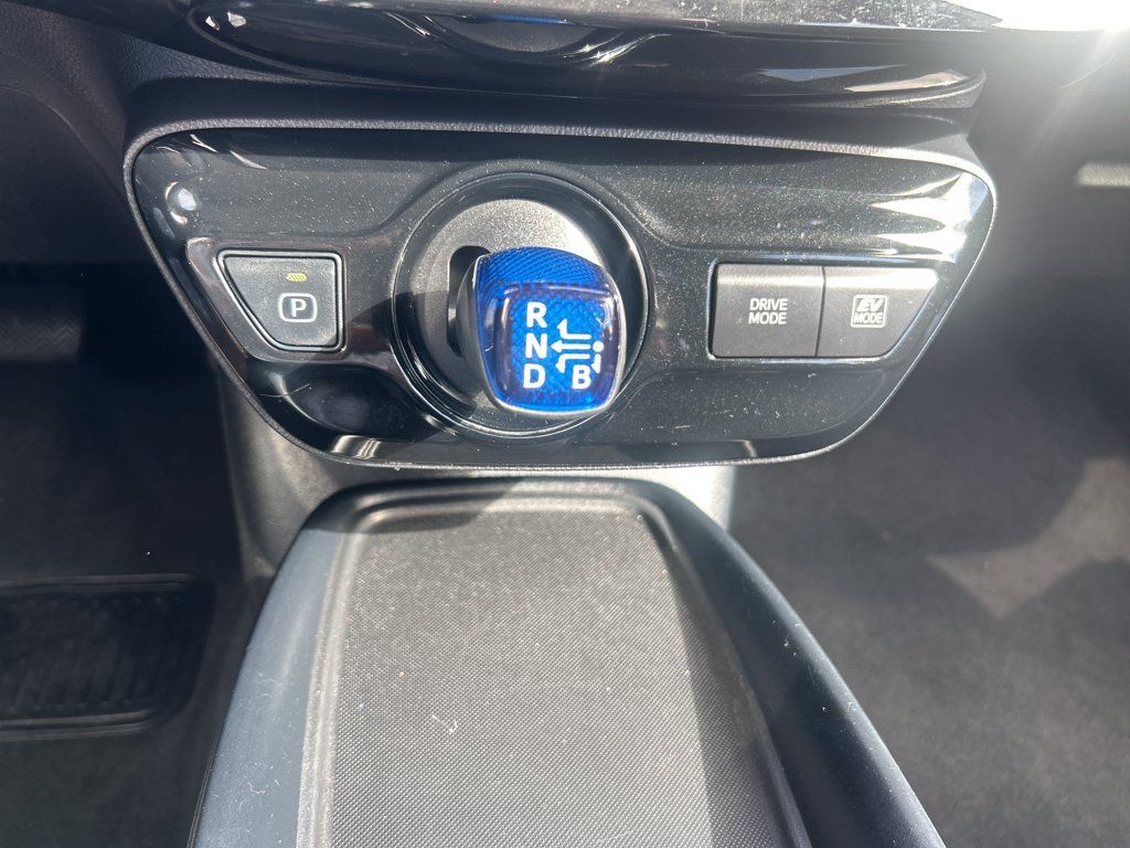 Used 2022 Toyota Prius LE FWD image 26