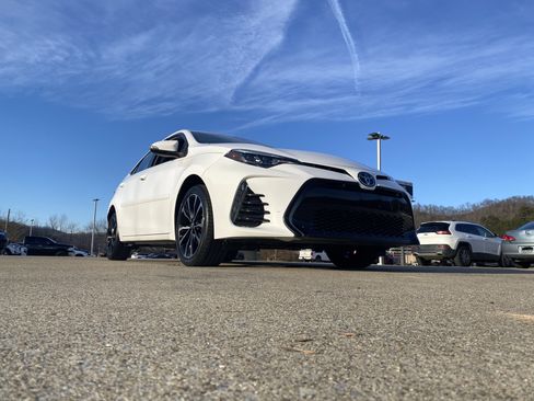 Used 2018 Toyota Corolla SE image 31
