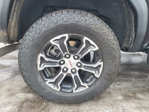 Used 2023 GMC Canyon AT4 image 14