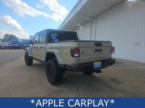 Used 2022 Jeep Gladiator Sport AWD/4WD image 9